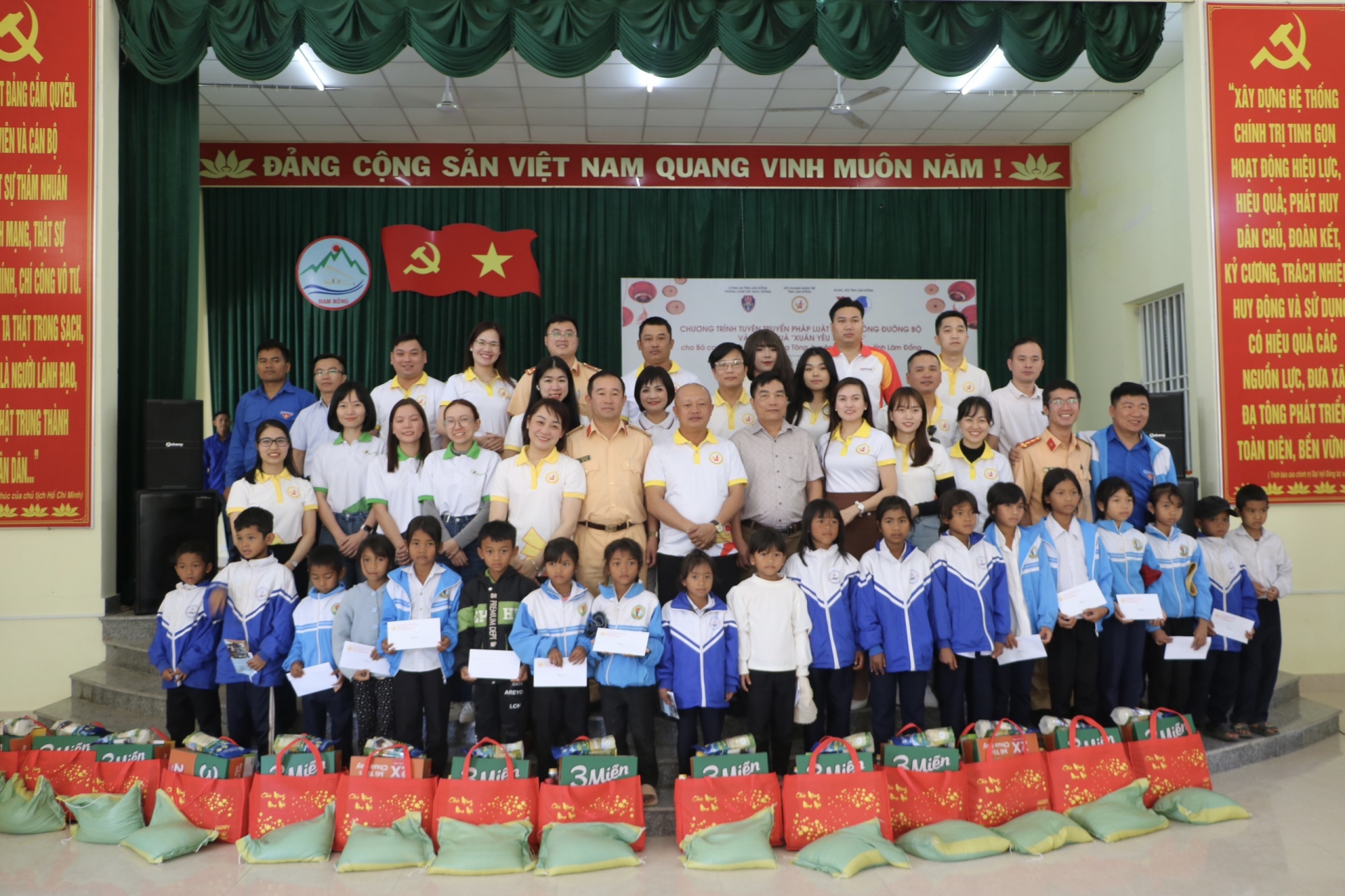 [Báo Lâm Đồng] Bgreen đồng hành cùng chương trình Xuân Yêu Thương 2024